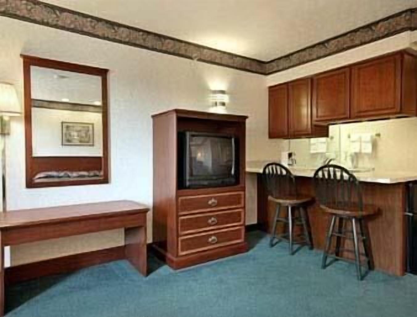 Ramada By Wyndham Strasburg Dover Extérieur photo