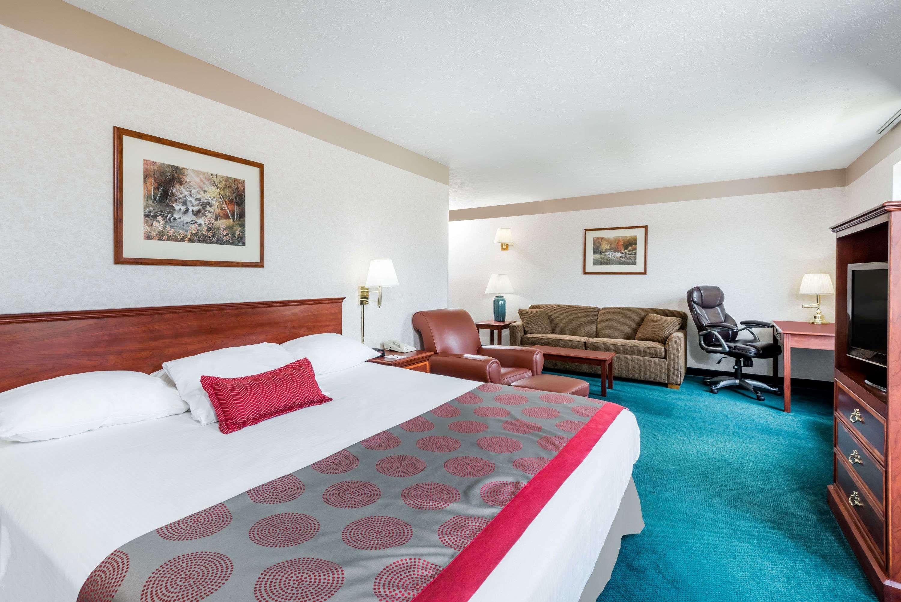 Ramada By Wyndham Strasburg Dover Extérieur photo
